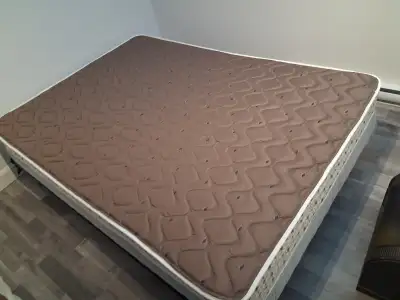 ensemble matelas double et sommier, base de métal ajustable, View more