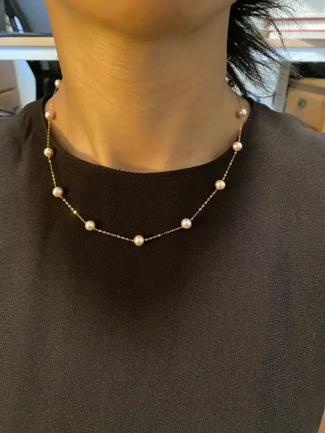 18K Gold Necklace with Pearls  in Jewellery & Watches in City of Toronto - Image 2