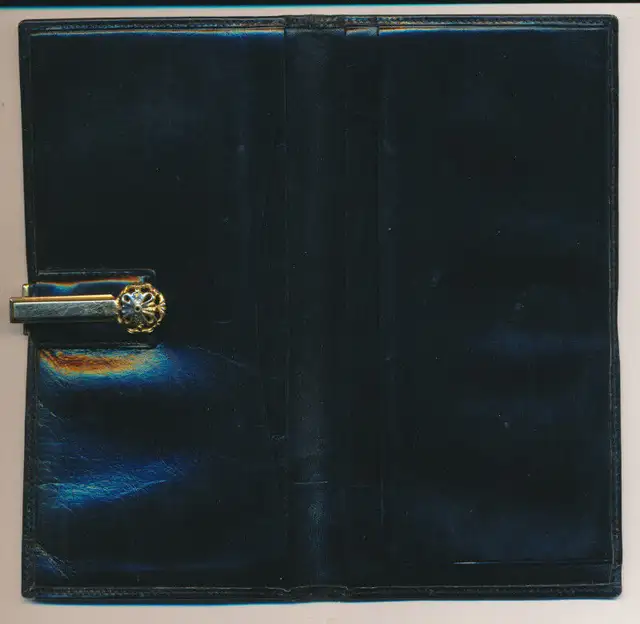 1960s-Vintage-Richini Via Condotti Roma Leather & Brass-Wallet in Women's - Bags & Wallets in City of Toronto - Image 9