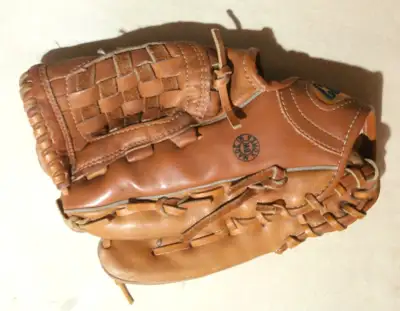 Cooper 10.5" Youth Genuine Leather Baseball Glove - LHT, View more