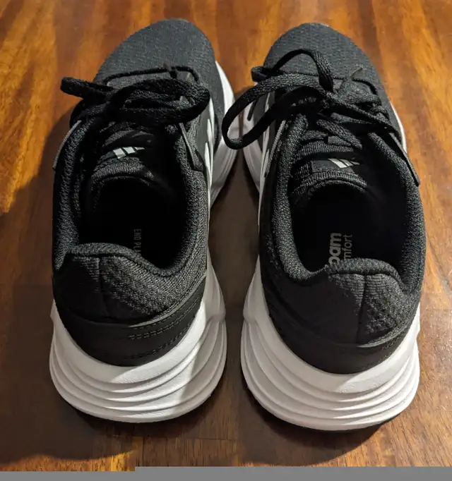 Brand New Women's Adidas Galaxy 6 Running Shoes - Size 7 in Women's - Shoes in Norfolk County - Image 6