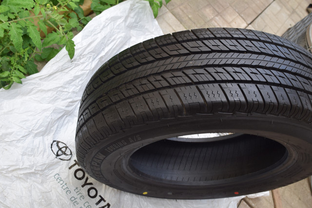 4like new195/65r15Uniroyal Tiger Paw Touring All Season Tires in Tires & Rims in City of Toronto - Image 3