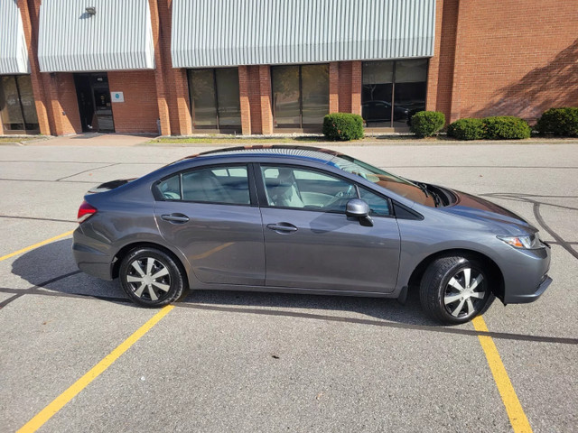 2013 HONDA Civic LX in Cars & Trucks in Hamilton - Image 4