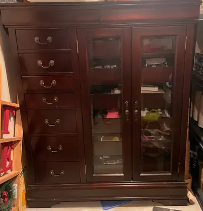 Commode de style Monsieur, View more