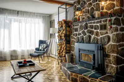 Renovated Chalet Saint Gabriel 5min walk from Lake Maskinongé, View more