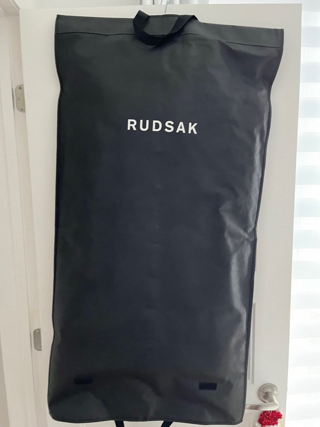 Rudsak GELLER duvet coat  dans Femmes - Hauts et vêtements d'extérieur  à Laval/Rive Nord - Image 2