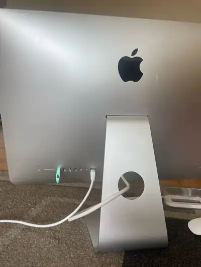 Apple iMac 21.5’’ 4K 2015 late, View more