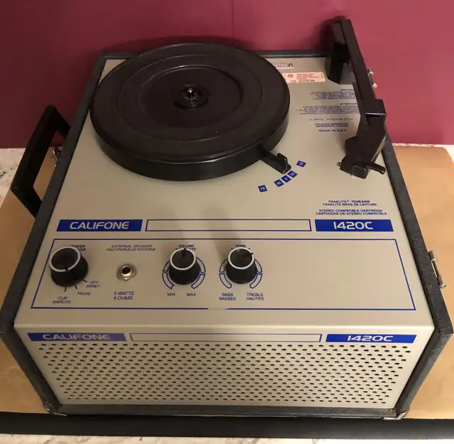 califone turntable  in General Electronics in Mississauga / Peel Region - Image 2