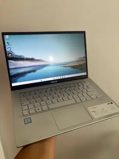 Asus Vivobook 14 + logitech c922 pro, View more