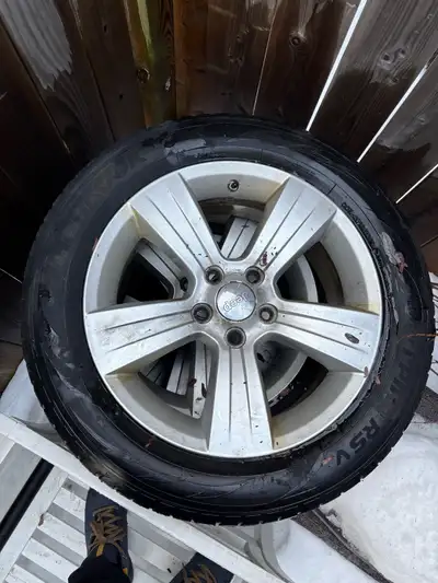 Hankook Winter Tires 215/60R17 96T Set of 4 tires with Alloys