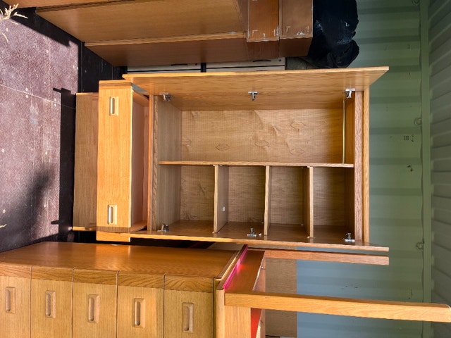 WARDROBES, NIGHT STANDS, DRESSERS, DESKS Dressers & Wardrobes