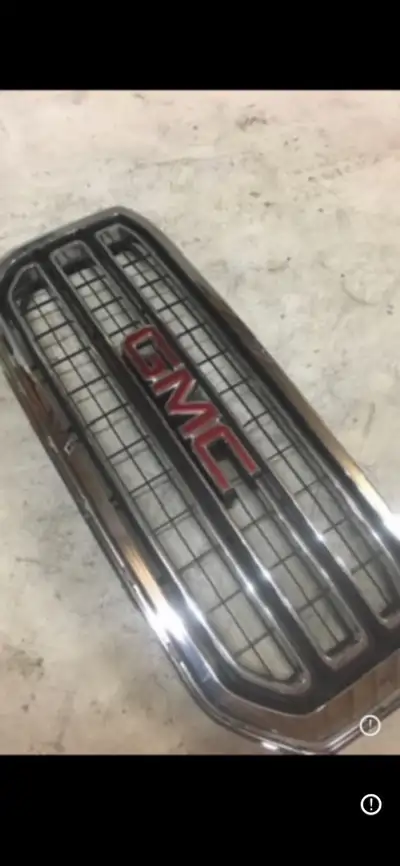 2016-2017-2018 GMC Sierra / denali grille Factory OEM Excellent condition $400 no tax
