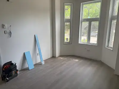 Studios à louer en plein coeur du Plateau Mont-Royal. Nouveau ! Très bel immeuble de 3 étages avec t...