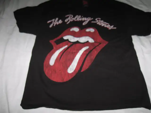 Rolling Stones t-shirt-Excellent condition quality/used/nice T in Men's in City of Halifax - Image 2