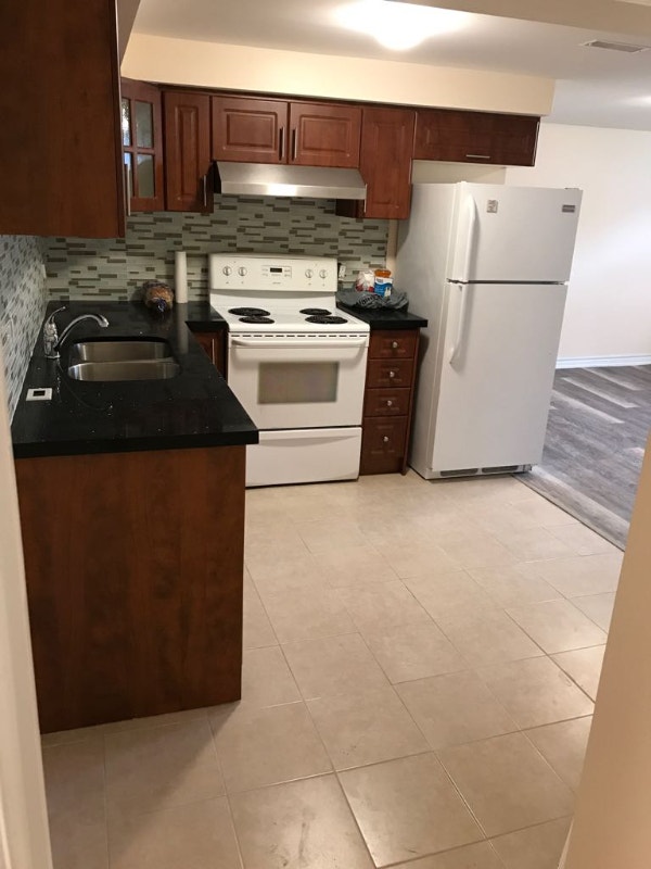 2 Bedroom 1 bathroom bsmt for rent Toronto available Aug 1st Long