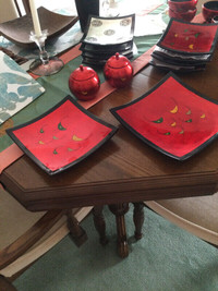 Vietnamese lacquerware decorative plates