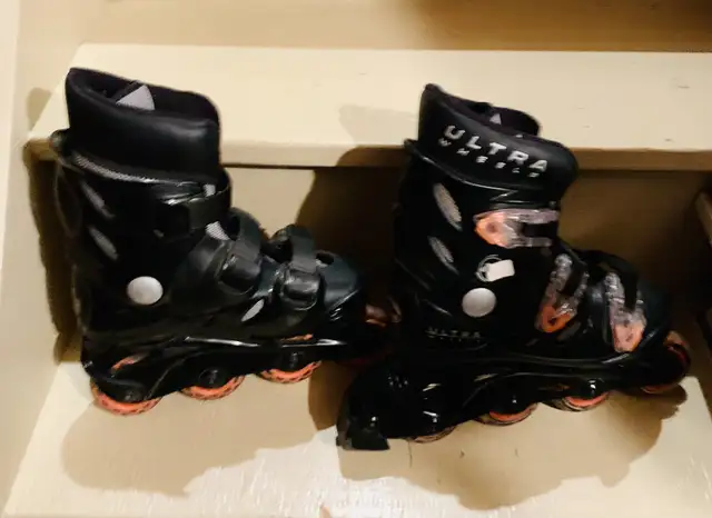 Kids size 1 Ultra Wheels Roller Blades in Skates & Blades in Calgary - Image 2