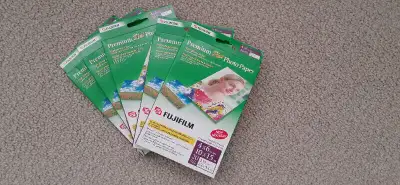 Selling 6 sets of 20 sheets each of high gloss inkjet printer photo paper by FujiFilm. Size 4x6; at...