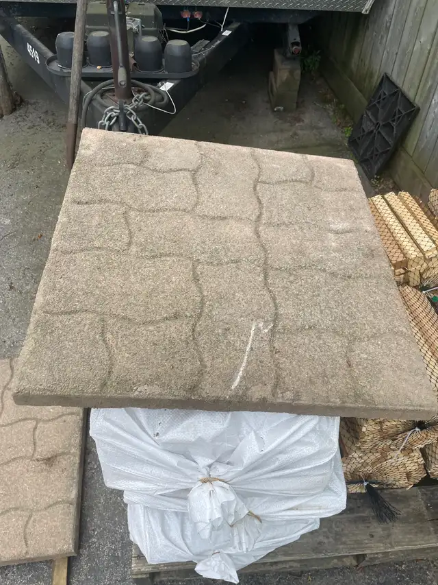 Pavers patio stones in Other in Hamilton - Image 8