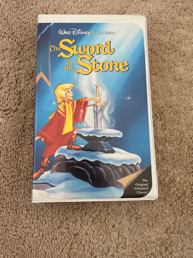 Walt Disney’s The sword in the stone vhs black diamond edition in Other in Cambridge