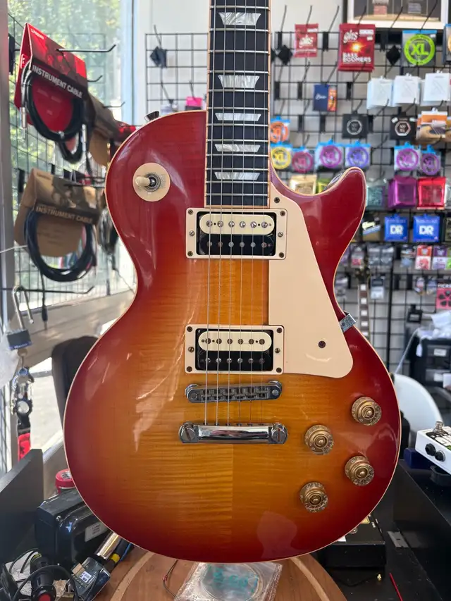 Gibson Les Paul Traditional in Guitars in Dartmouth - Image 3