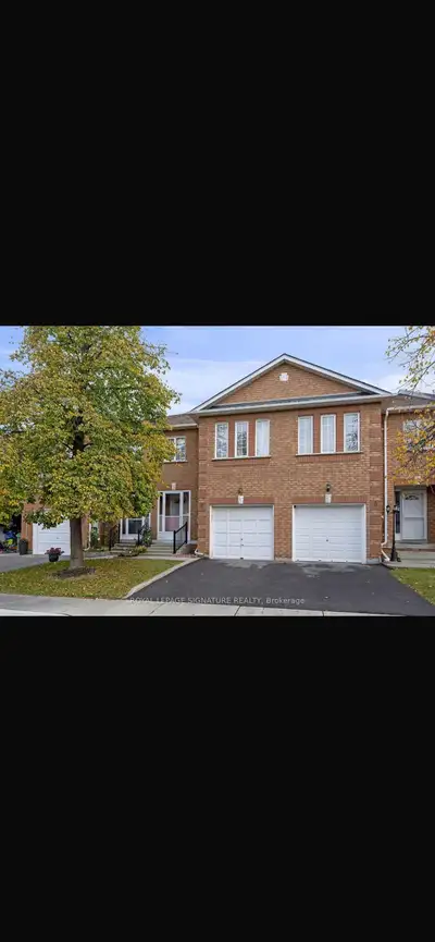2 bedroom and 2.5 washroom. 2 car parking