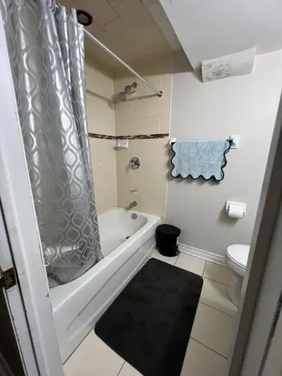 Room available for rent