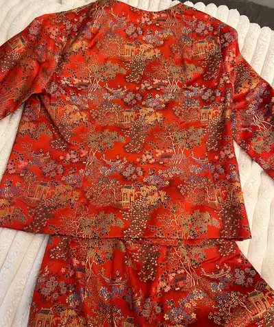 Silk skirt suit, View more