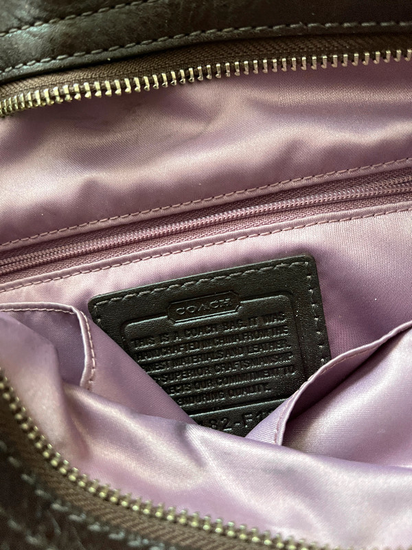 Coach purse $20.00 in Women's - Bags & Wallets in Saskatoon - Image 4