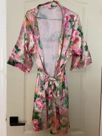 Floral bride belted robe - size S/M