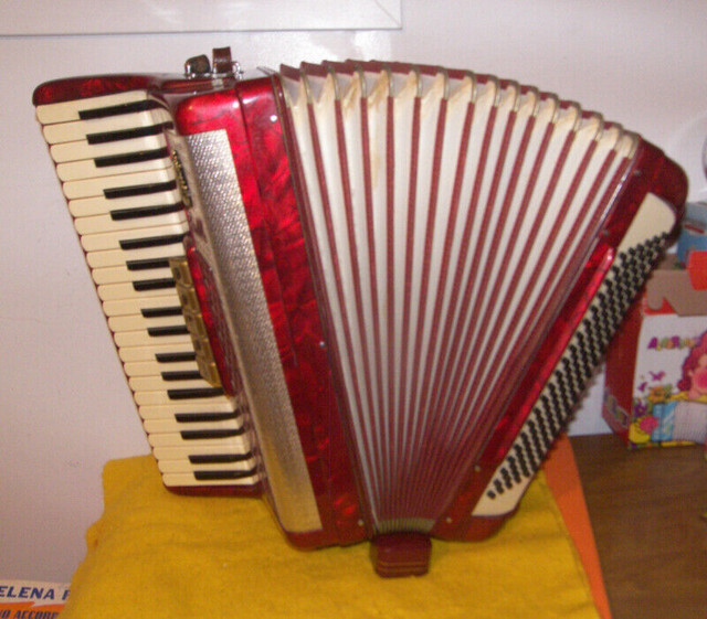 Accordion Scandalli 120 Bass With Case-Sounds Great- in Arts & Collectibles in Edmonton - Image 2