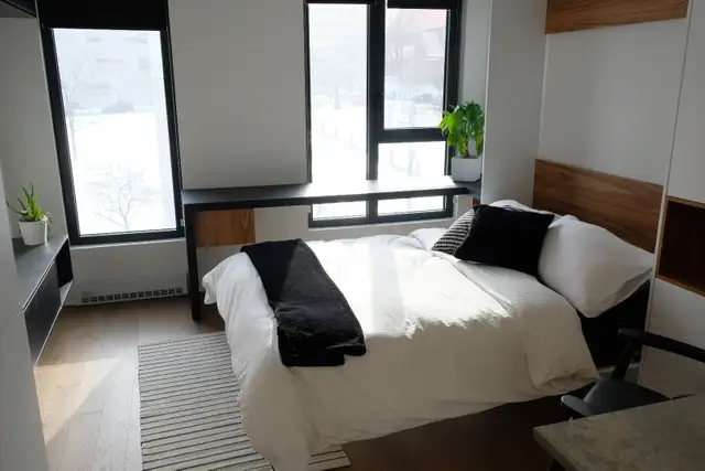 Condo Meublé Laurent Clark Studio à Louer - 1585$ - Centre Ville in Long Term Rentals in City of Montréal - Image 3