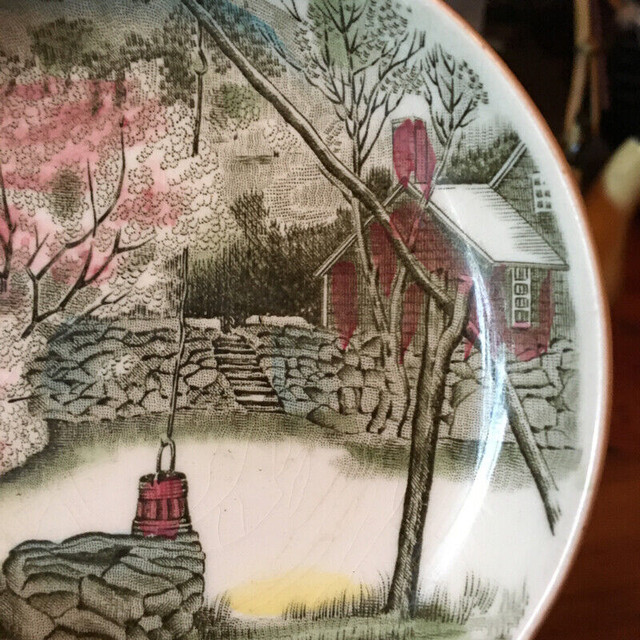Vintage Johnson Brothers  Mini Plate / Trinket Dish in Arts & Collectibles in Mississauga / Peel Region - Image 4