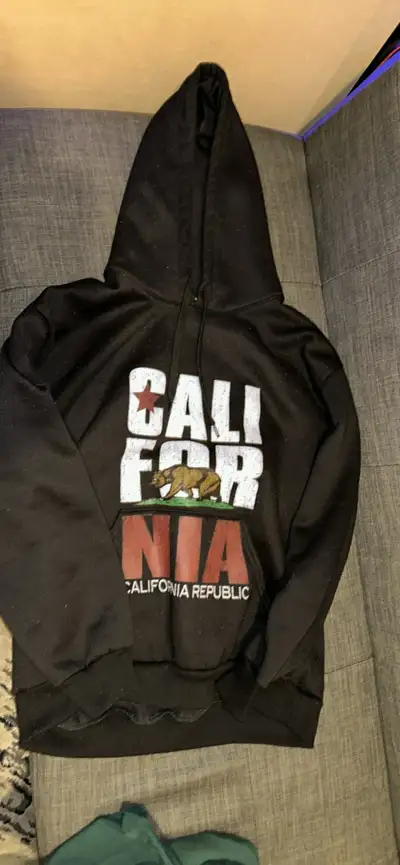 California republic sweater size large , View more