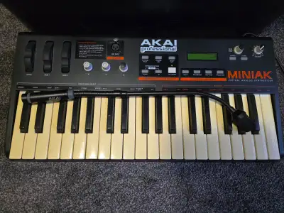 Akai MINIAK Virtual Analog, View more