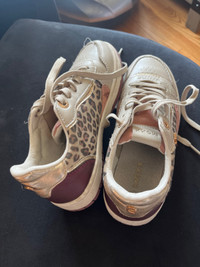 Girls -youth shoes size 2