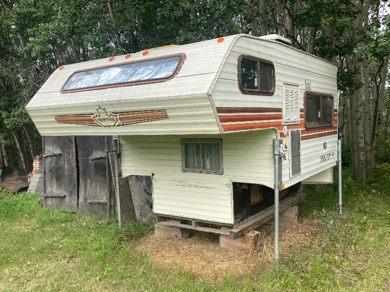8 foot truck camper Travel Trailers & Campers Edmonton Kijiji