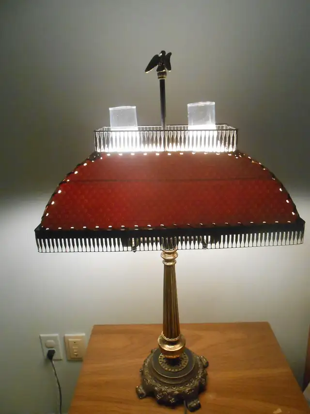 Lampe de table vintage/ Vintage table lamp in Indoor Lighting & Fans in City of Montréal - Image 2