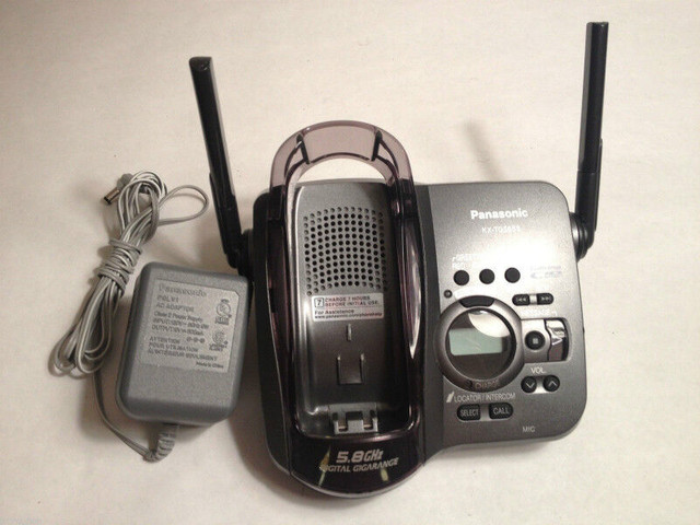 Telephone Panasonic KX-TG5653 - la base seule dans Téléphones résidentiels et répondeurs  à Ville de Montréal