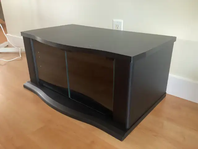 TV/Component Stand in TV Tables & Entertainment Units in Campbell River - Image 4