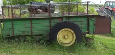 This is a heavy duty trailer suitable for off-road bush work. Modified from a 504 International manu...