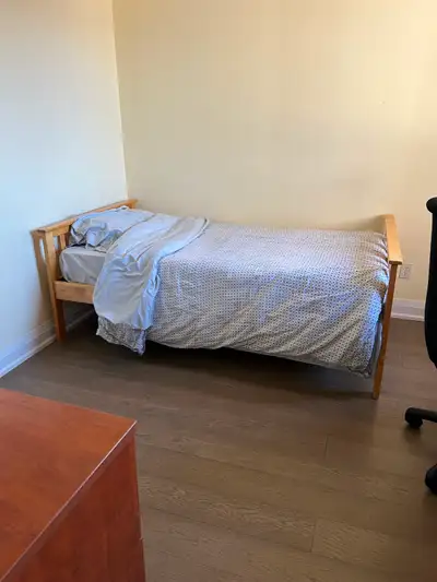Second Floor, Private Room for Rent with single bed, study table and chair. Fully furnished !!! Majo...