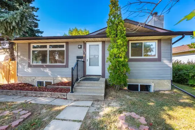 Separate Entrance 3 Bedroom Main Floor for Rent. Move in ready.