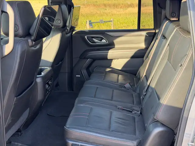 2021 suburban 552033481550080003