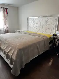 King Bed set with mattress (must go)