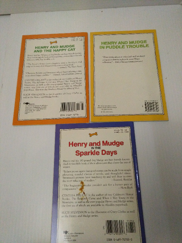 BOOK: Henry and Mudge 2 from 1996 and 1 from 1997 in Fiction in Cambridge - Image 2