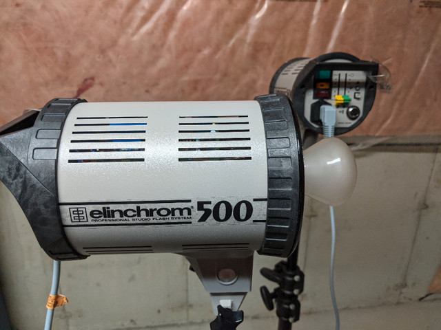 Elinchrom 500 Studio Flash Set in Cameras & Camcorders in Markham / York Region - Image 3