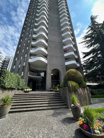 Sunset Beach Waterfront | 1 BDRM