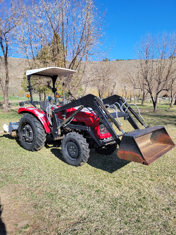 2005 Jinma  45 HP Tractor, Bucket and Rotivator in Farming Equipment in Kamloops