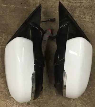 ONLY PASSENGER SIDE MIRROR AVAILABLE 2012-2015 Land Rover Range Rover Evoque Mirrors Electric, (heat...